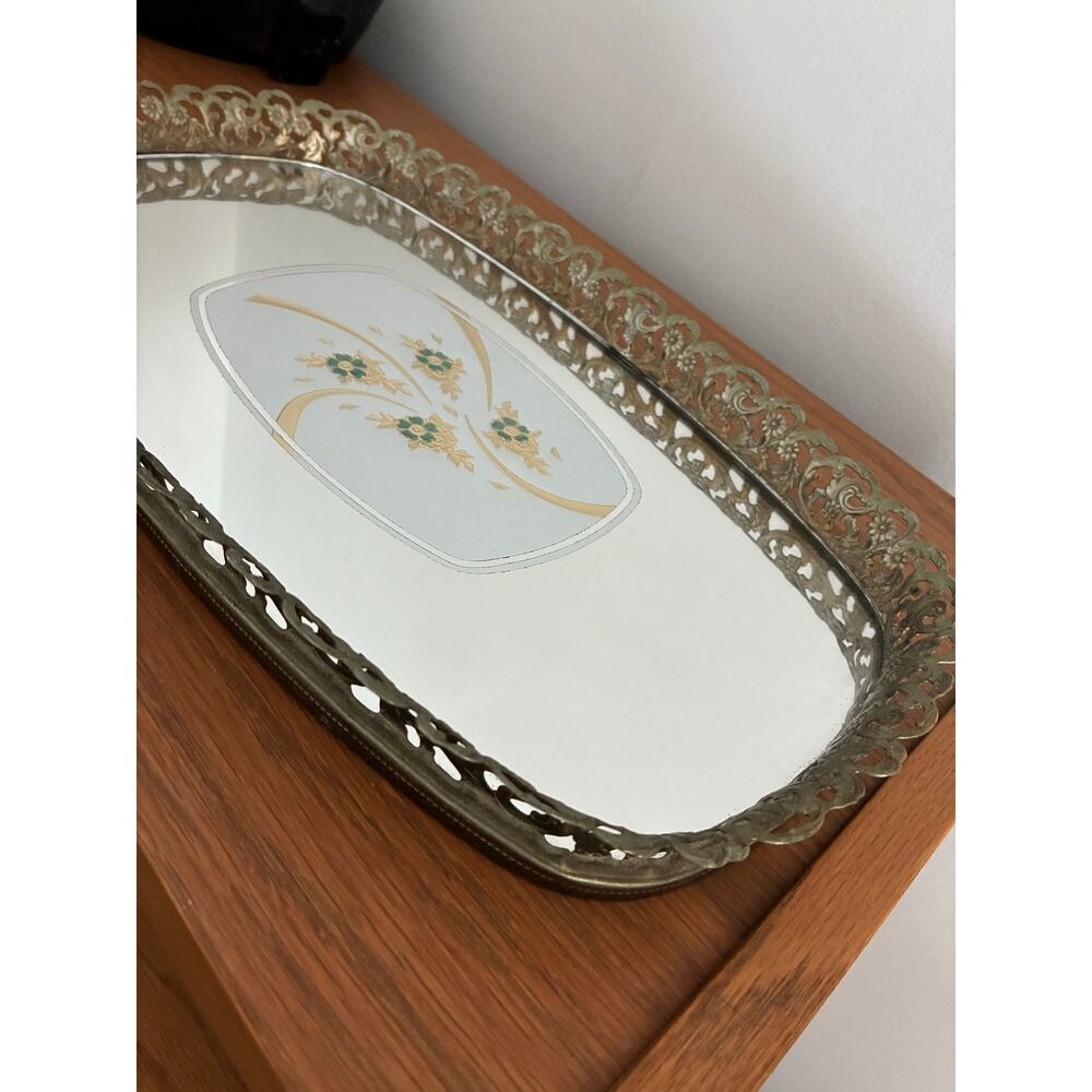 Vintage Oval Brass Gold Tone Filigree Mirror Vanity Tray Floral Perfume Ornate - Picture 8 of 8